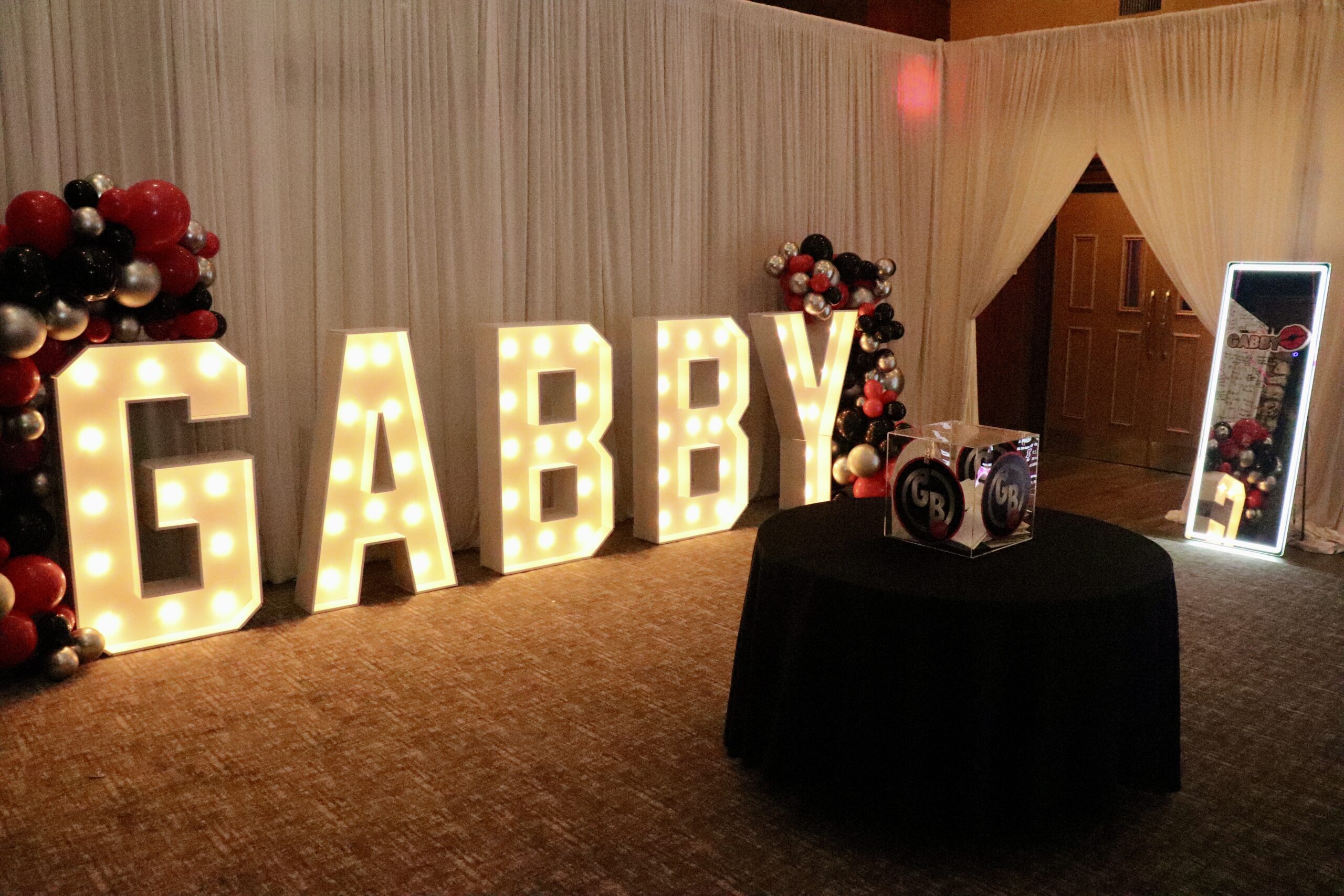 Marquee Letters