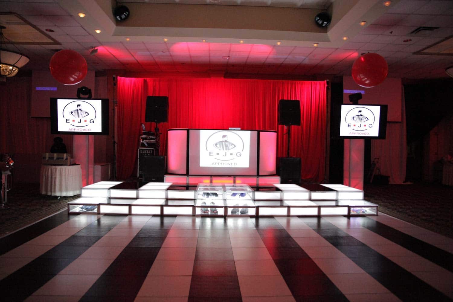 Stage Set Ups