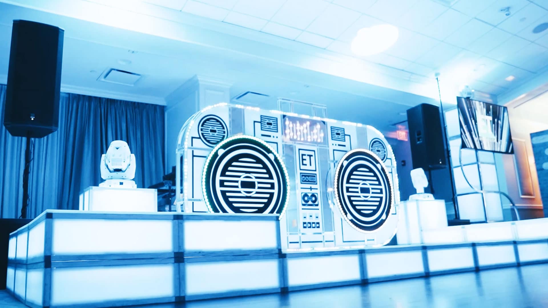 Stage Set Ups